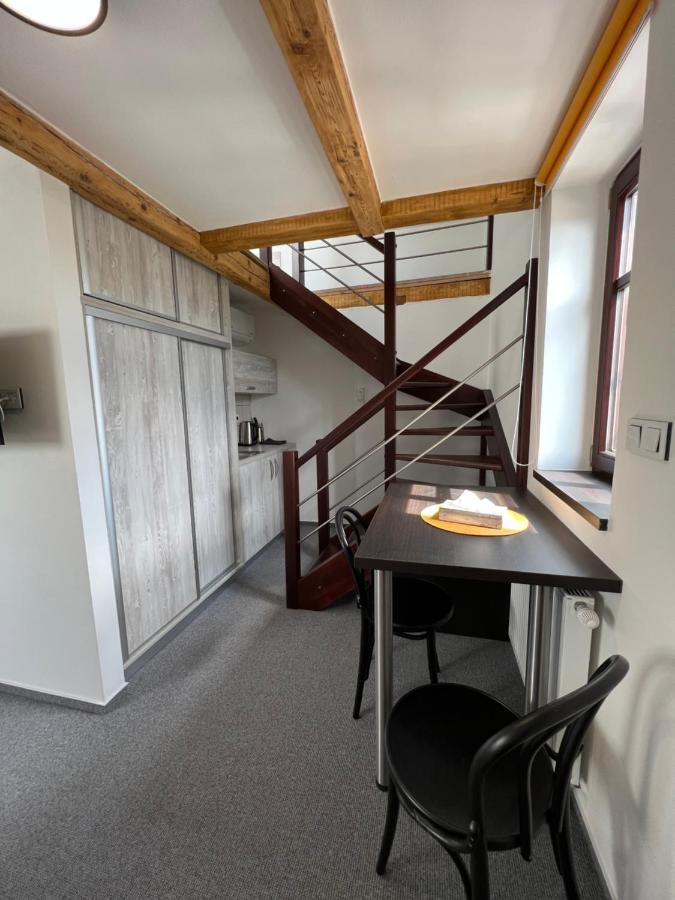 Apartmán s vestavěným podlažím