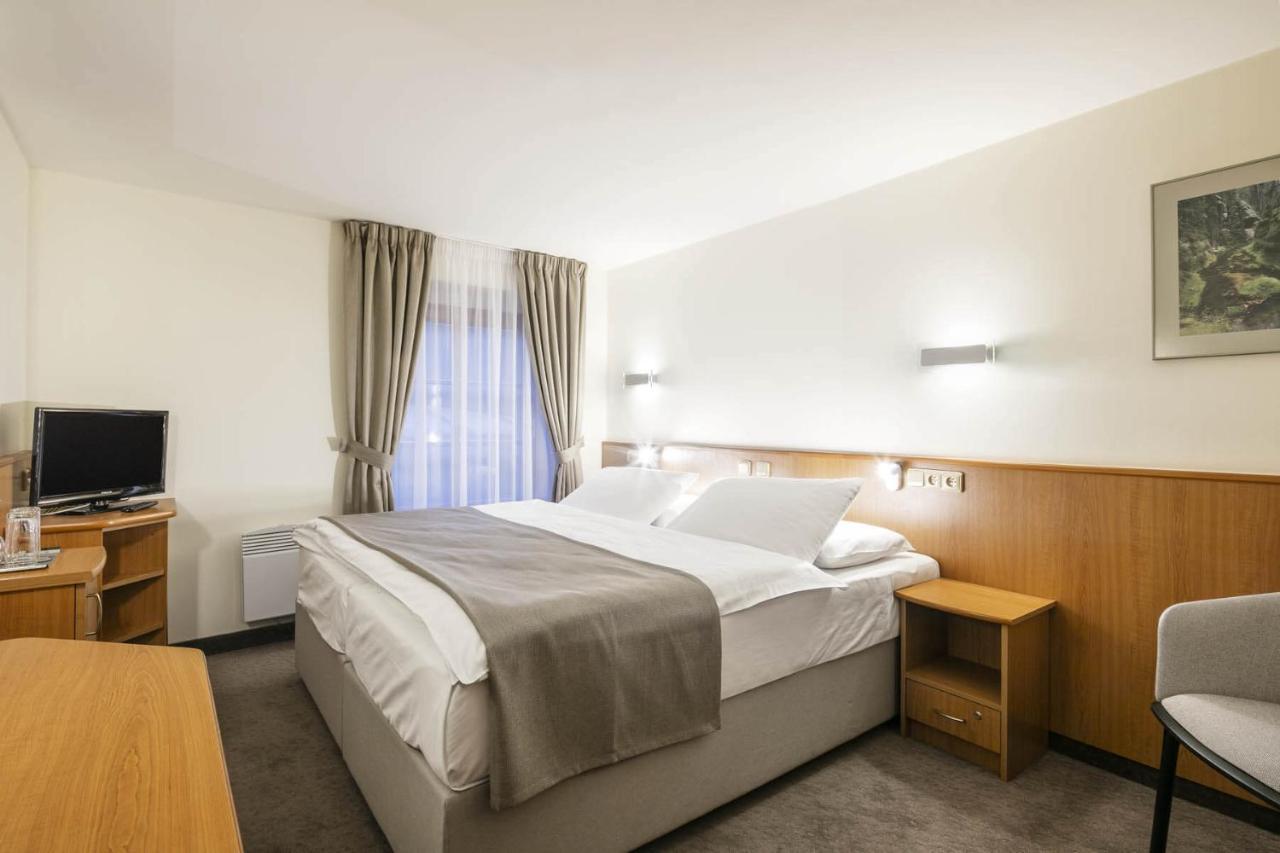 Small Double or Twin Room