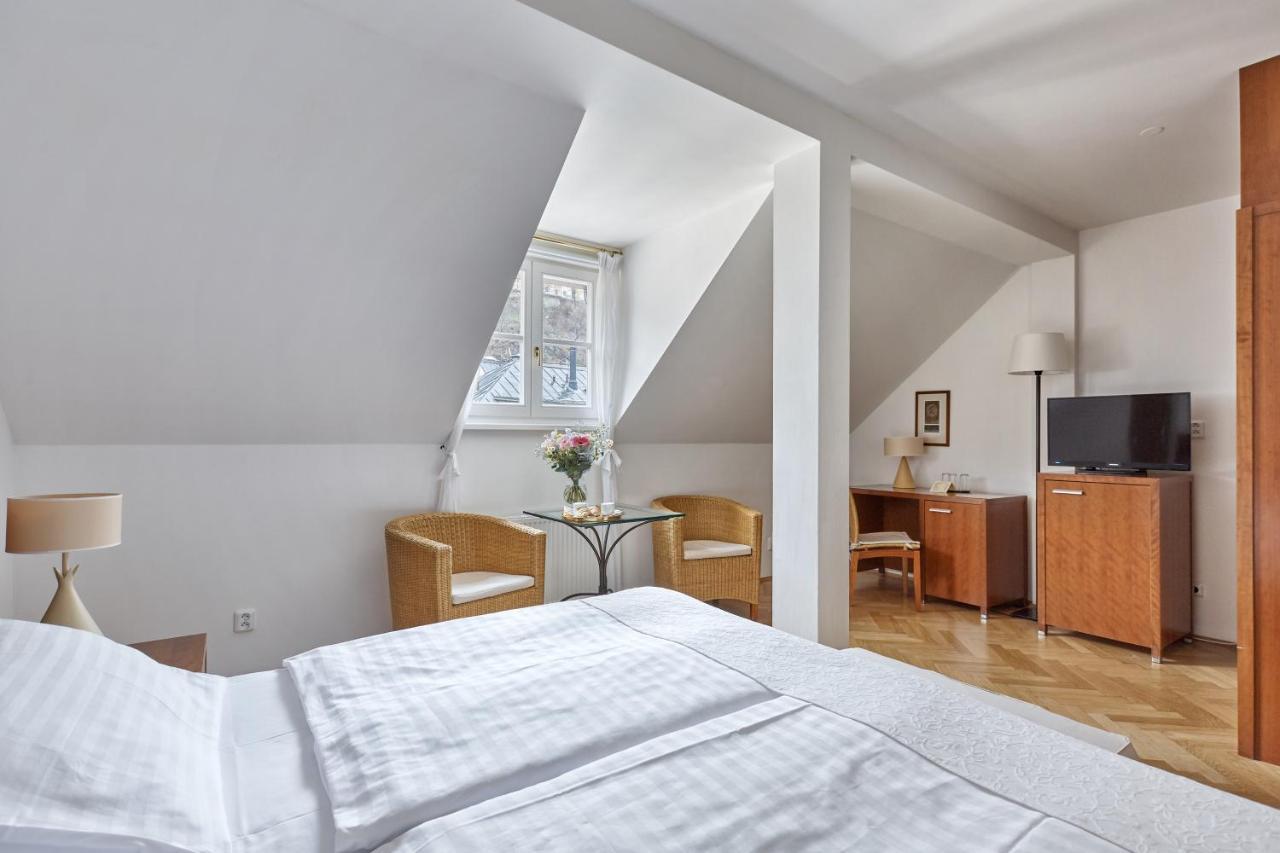 Two-Bedroom Suite,1345074623:JPEG