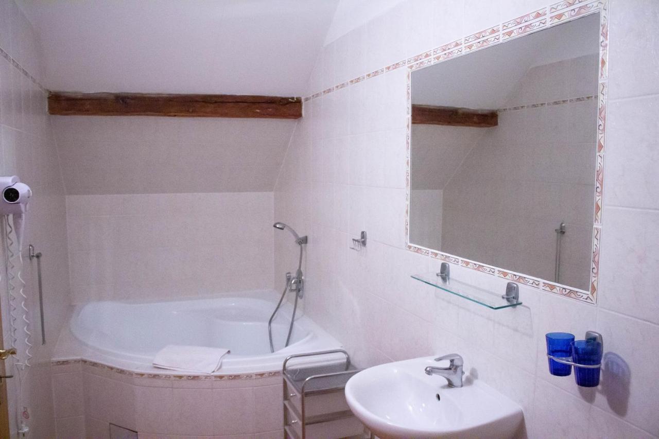 Deluxe Doppelzimmer mit Bad