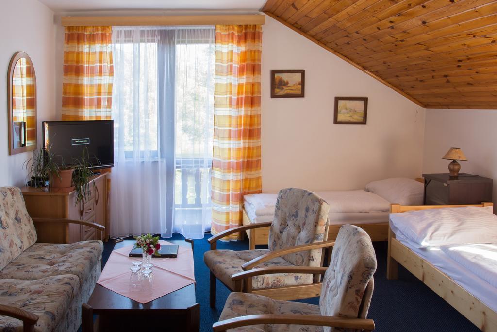 Classic Quadruple Room,220449587:JPEG