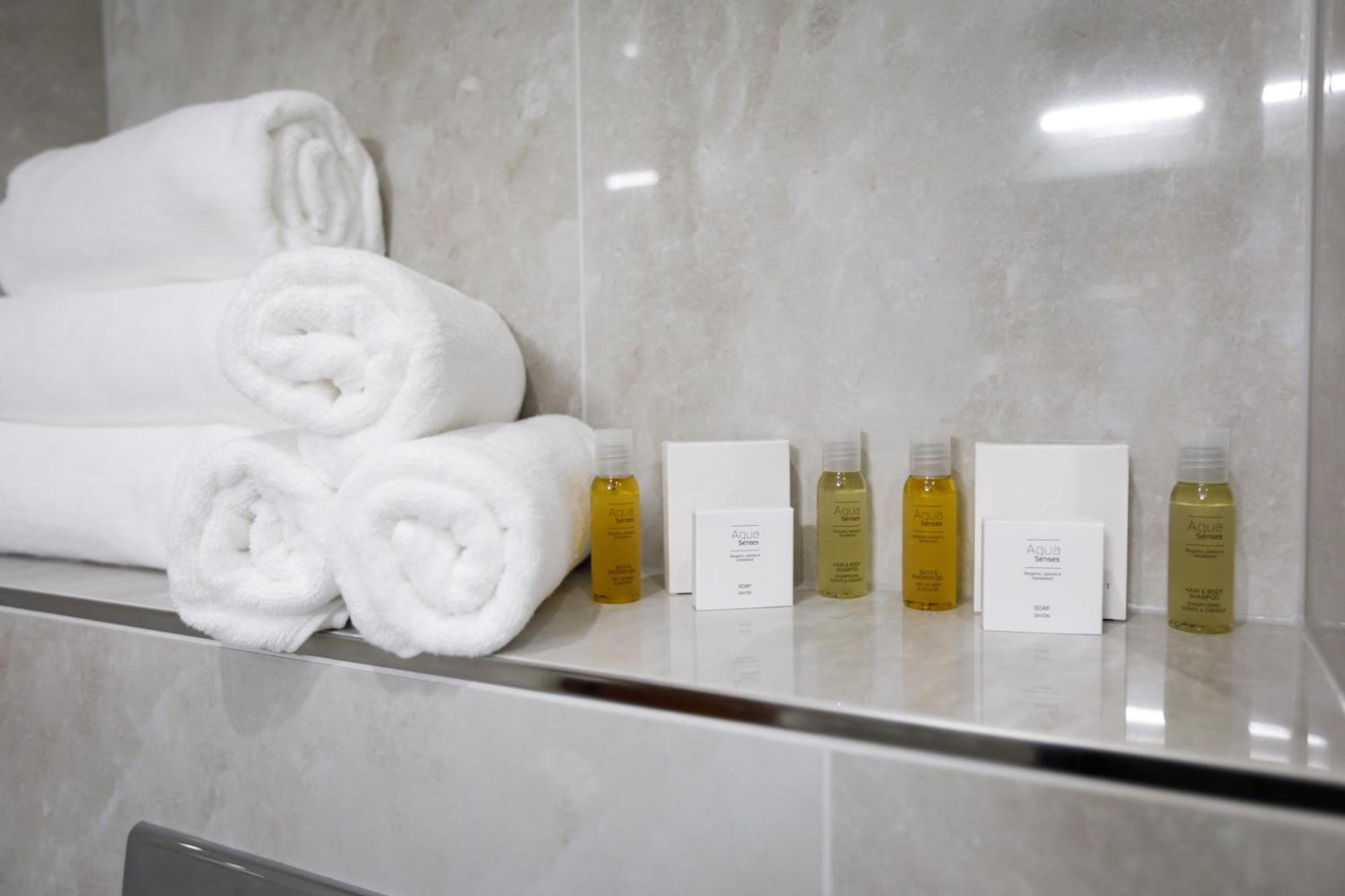 Luxury Triple Room,1611179434:JPEG