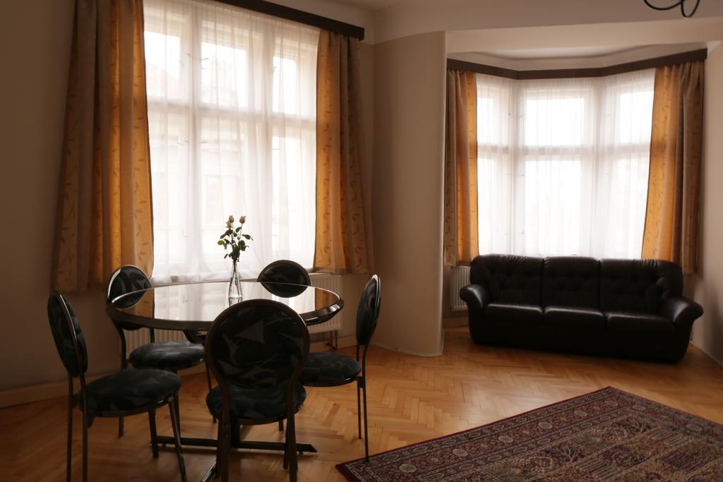 Třílůžkový pokoj