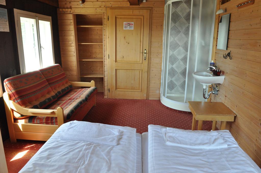 Comfort Dreibettzimmer mit Dusche