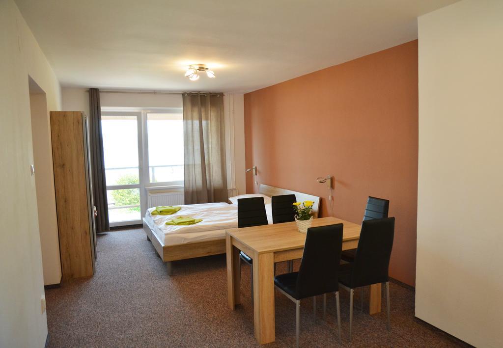 Rodinný apartmán s jednou ložnicí a 2 balkony