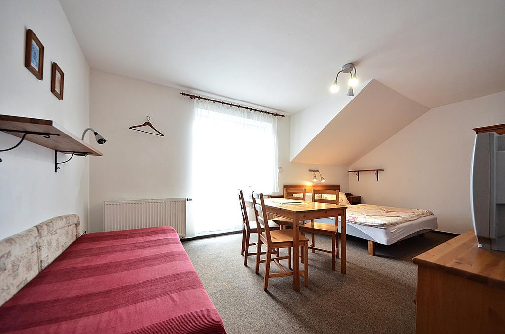 Two-Bedroom Suite Balcony,447186054:JPEG