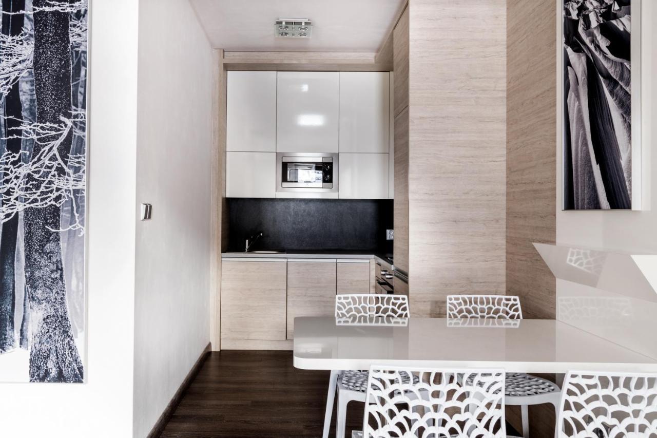 Classic Apartment,763152508:JPEG