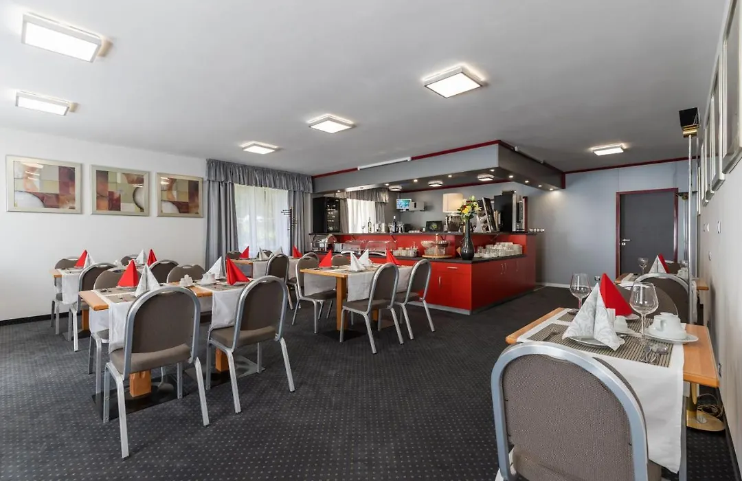Active&Wellness Hotel Subterra-1