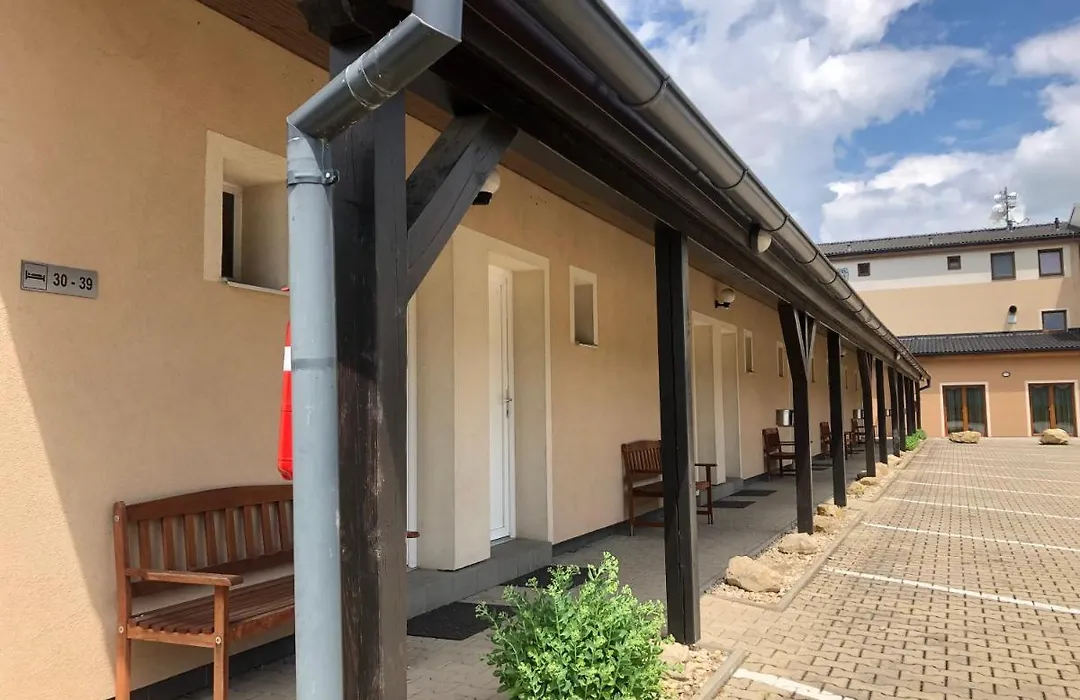Motel R10-1