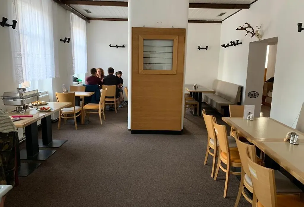 Pivovar Maly Janek - Restaurace, Penzion A Stany-1