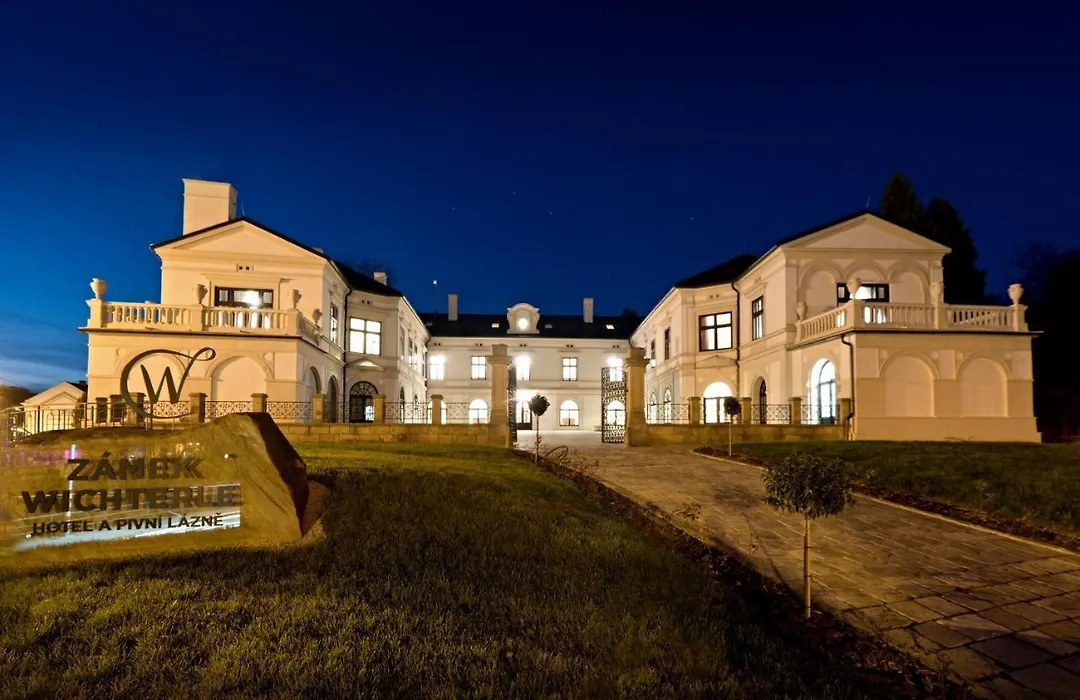 Zámek Wichterle - Hotel a pivní lázně-1