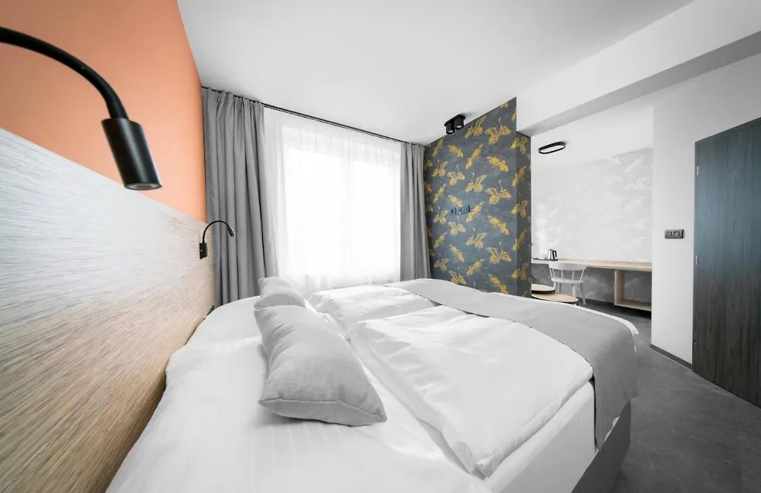 Hotel Diana-1