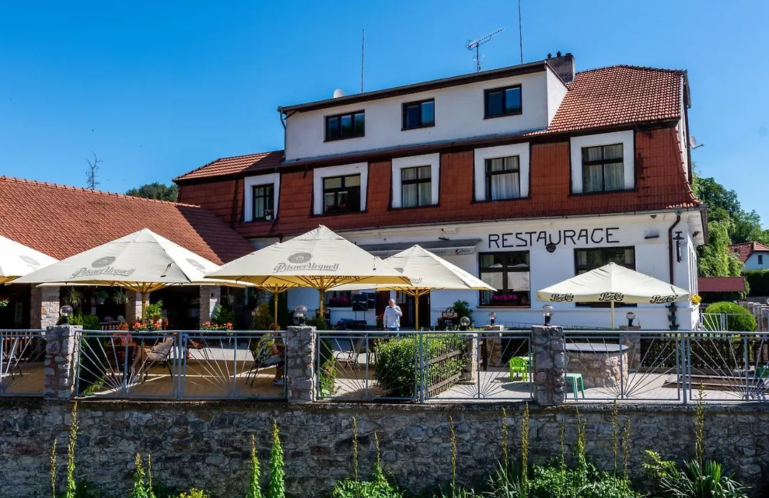 Hotel U Berounky-1