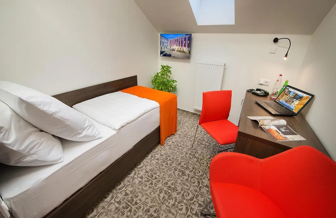 Ea Business Hotel Jihlava-1