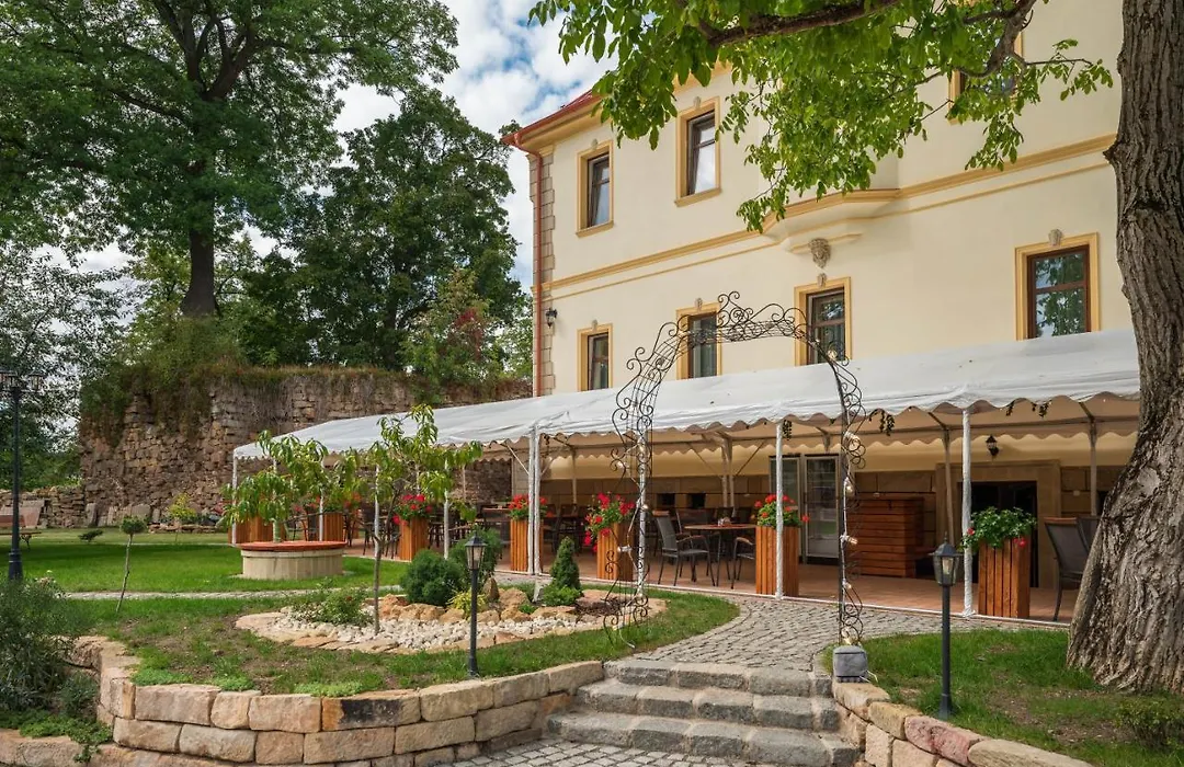 Villa Libosad-1