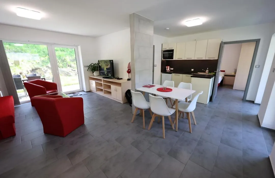 Apartmány Vír-1