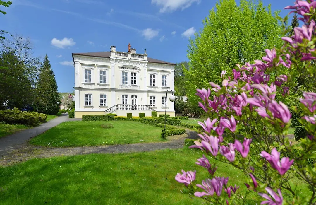 Parkhotel Morris Novy Bor-1