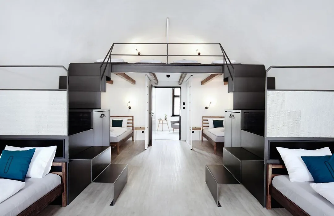Long Story Short Hostel & Cafe-1