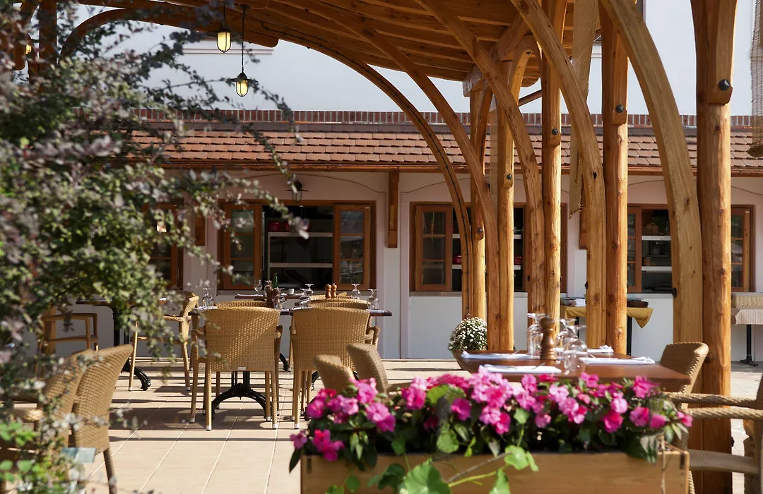 Babiccina Zahrada Penzion & Restaurant-1