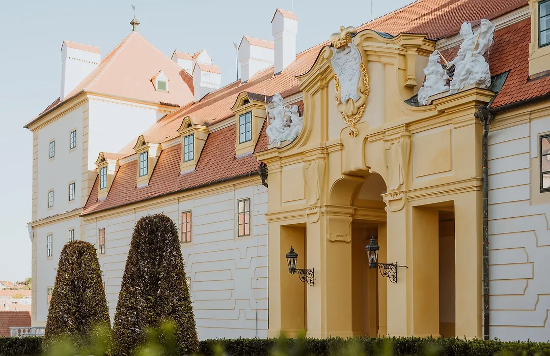 ANTON FLORIAN, zámecký hotel Valtice-1