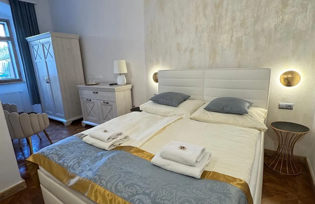 Atmosfera Rooms & Restaurant-1