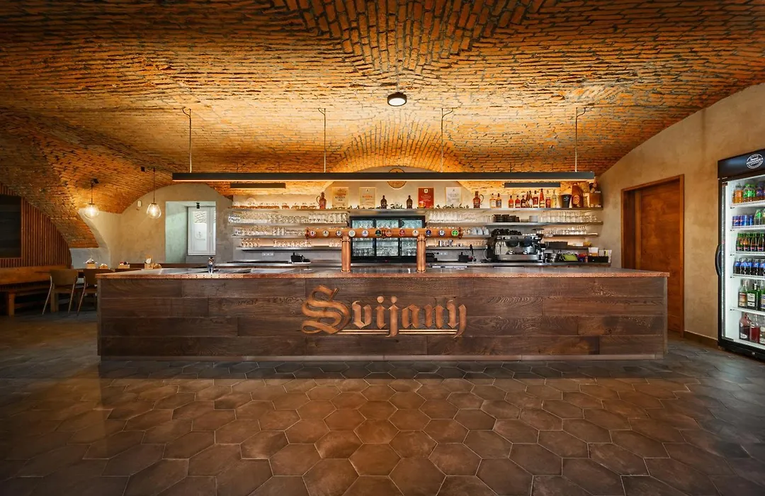 Hotel Zamek Svijany-1