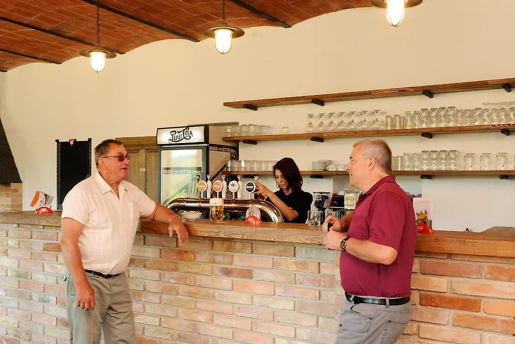 Ranc Milovice-1