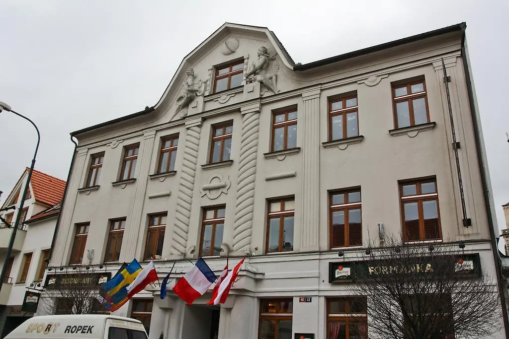 Hotel Grand Nymburk-1