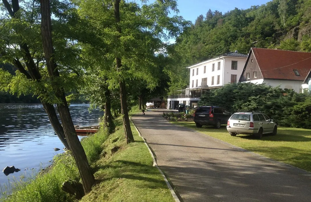 Hotel Mandat-1