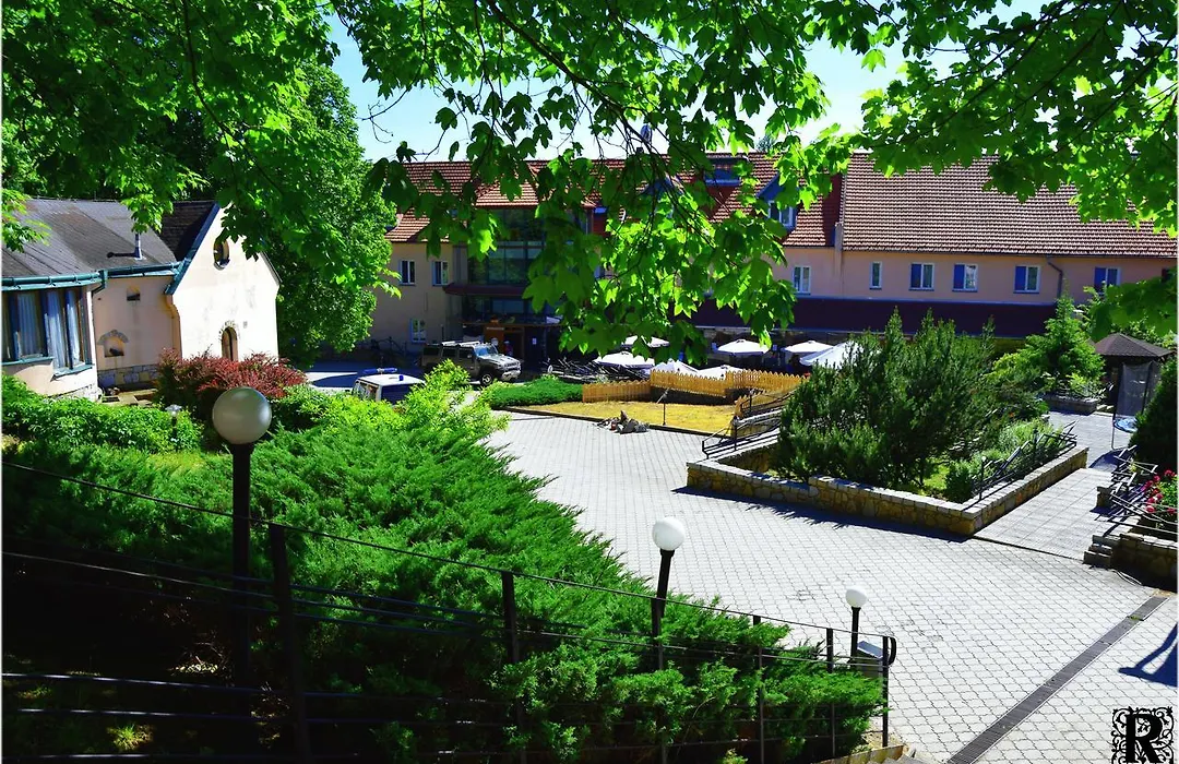 Hotel Rustikal-1