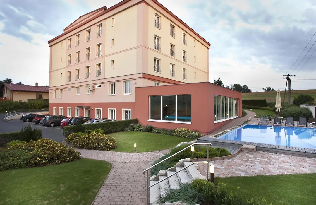 Francis Palace-1