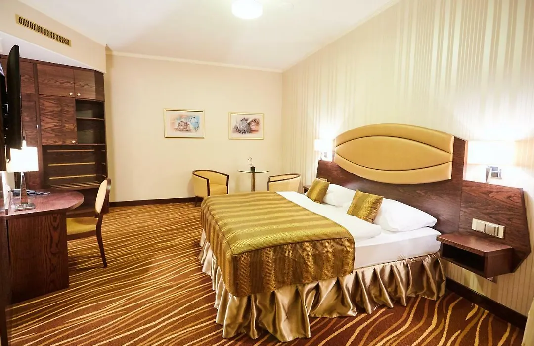 Casino&Hotel Admiral Alzbetin-1