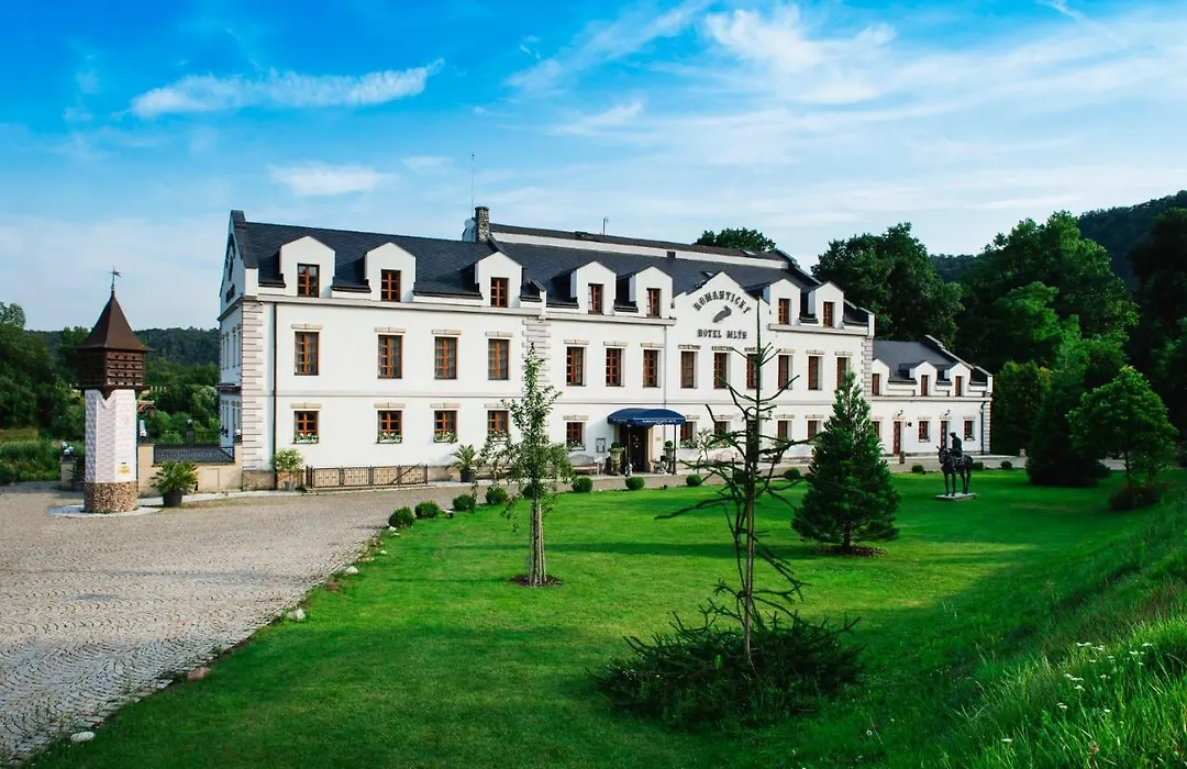 Romantic Hotel Mlýn Karlstejn-1