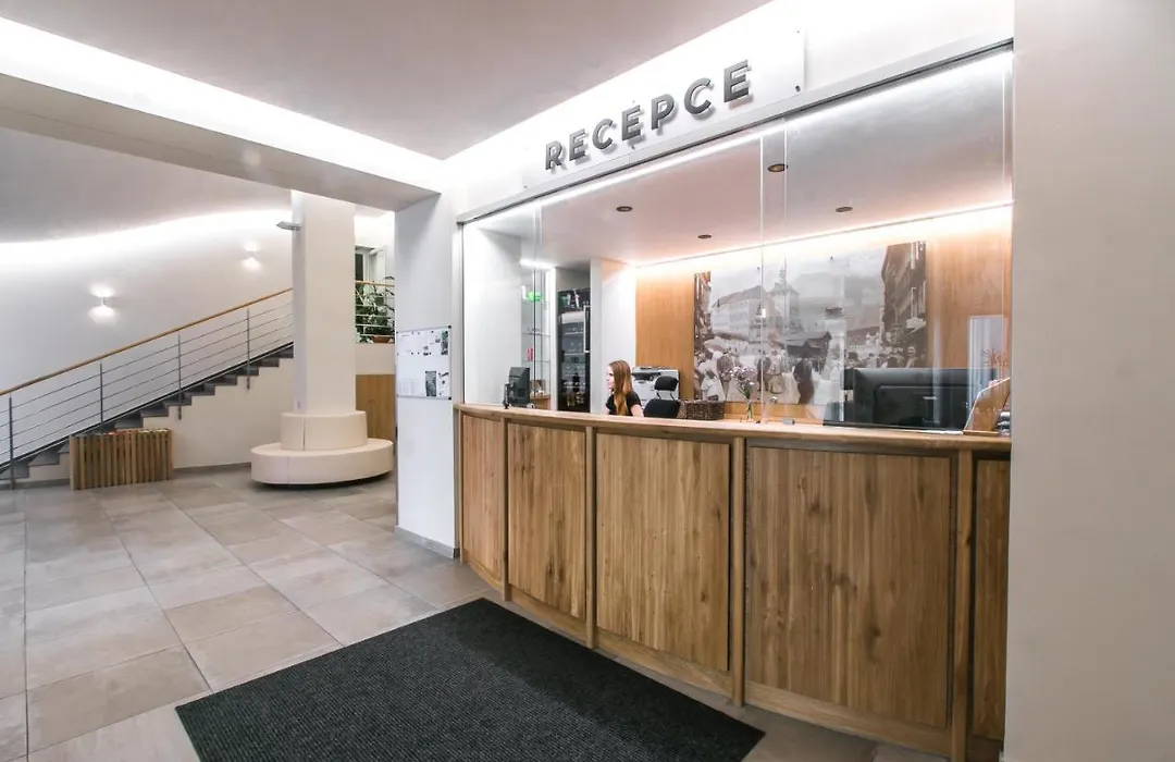 Lazensky Hotel Tosca-1