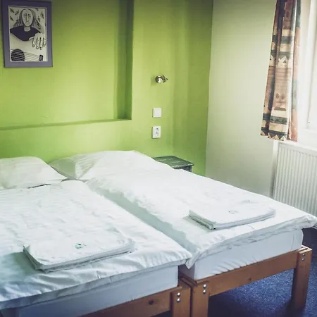 Retro hotel Pod Zvičinou-3