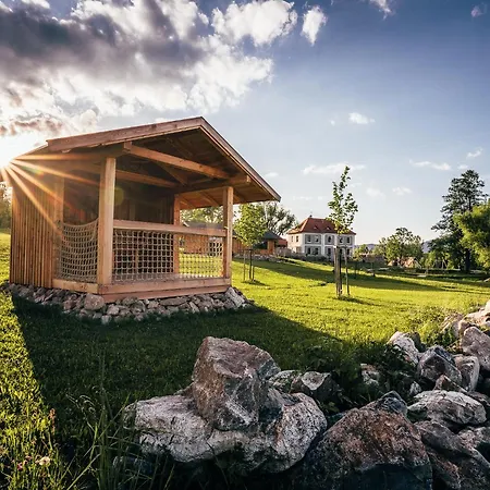 Aparthotel & Wellness Knizeci Cesta-3
