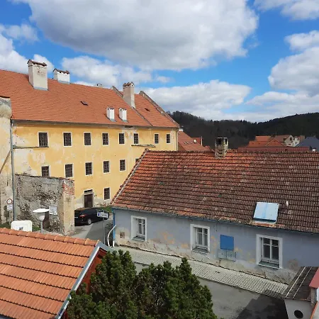 Penzion Zahrada nad řekou, restaurace a kavárna - PARKOVÁNÍ GRÁTIS-2