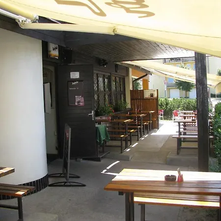 Hotel & Restaurant Signal-3