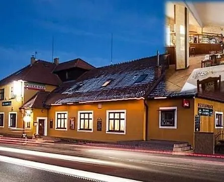 Restaurace U Komina-2