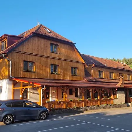 Balonovy Hotel A Pivovar Radesin-3