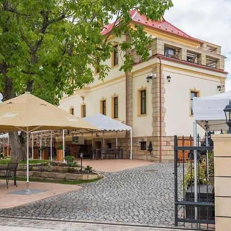 Villa Libosad-3