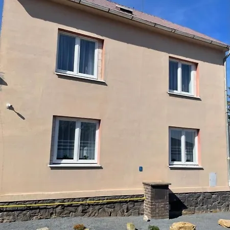 Dům nad Jezerem - apartmán I.-2