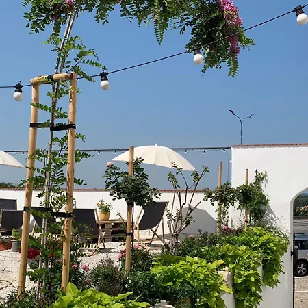 Hotel Desatero-2