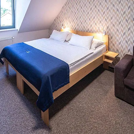 HOTEL Hraniční zámeček-2