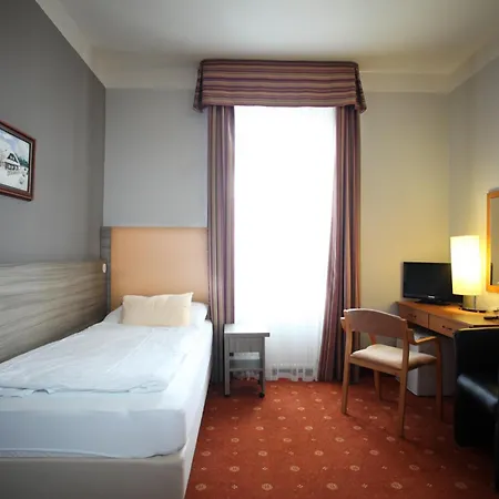 Hotel Paris-2