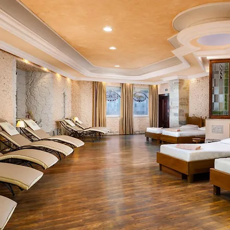 Carlsbad Plaza Medical Spa & Wellness Hotel-3
