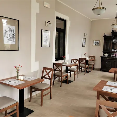 Hotel Švýcarský dům-2