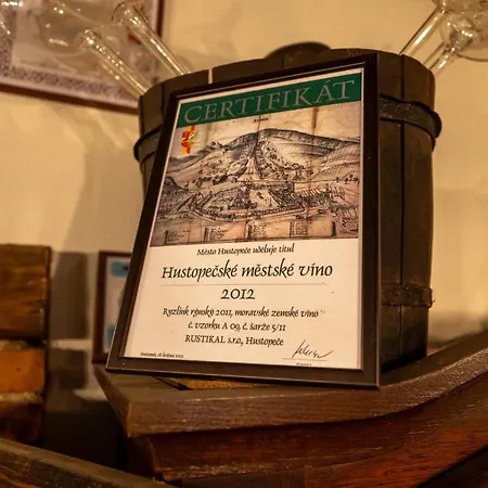 Hotel Rustikal Hustopeče - U Mandloňových sadů-2