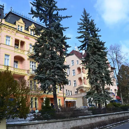 Spa Hotel Villa Smetana-3