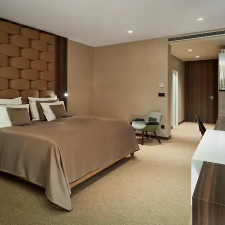 Theatre Hotel-3